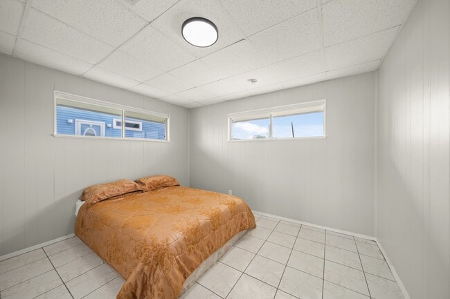 Building Photo - 1031 Star Dr