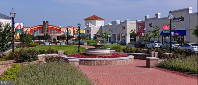 Building Photo - 8709 Spring Brook Way