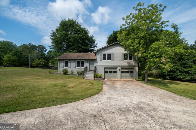 Building Photo - 1030 Carriage Hill Rd