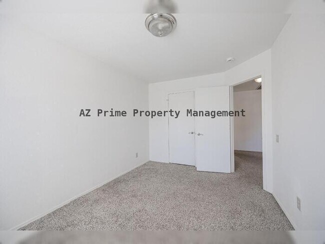 Building Photo - 4326 E Encinas Ave