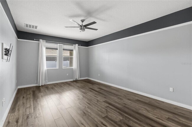 Building Photo - 3053 Red Hawk Ln