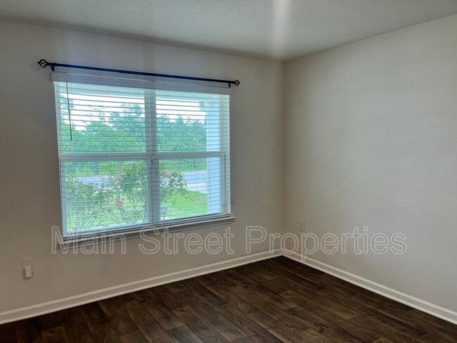 Building Photo - 5862 Blackhorse Cir