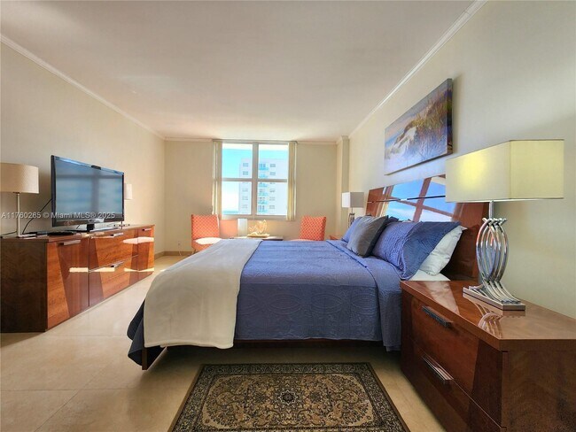 Building Photo - 3725 S Ocean Dr