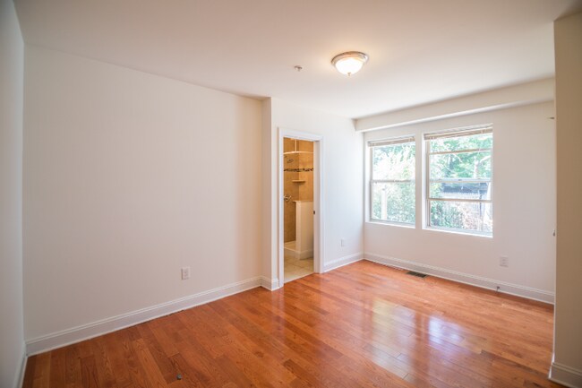 Building Photo - 3614 Spring Garden St
