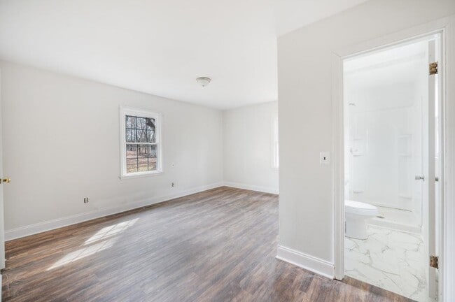 Building Photo - 228 Newcomb Dr