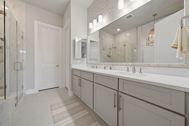 Building Photo - 31839 Grand Orch Ln