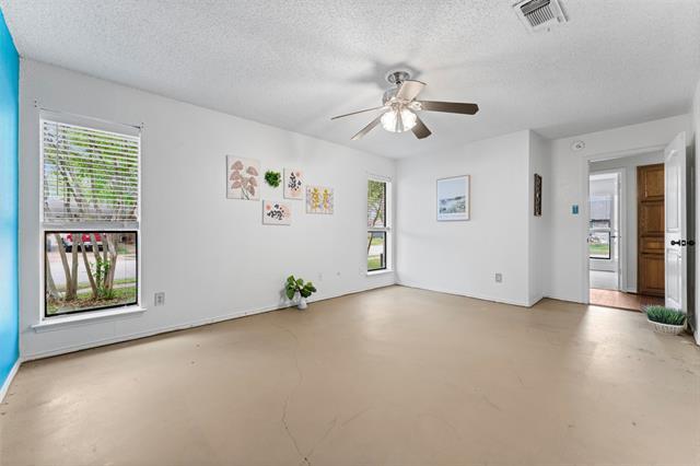 Building Photo - 6573 Ridglea Dr