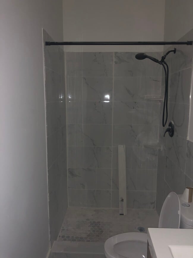 Building Photo - 1226 N Redfield St