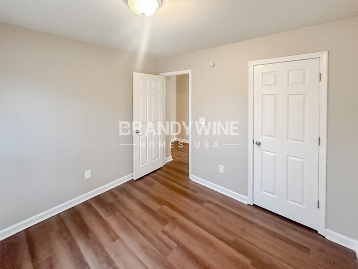 Building Photo - 425 Hannah Dr