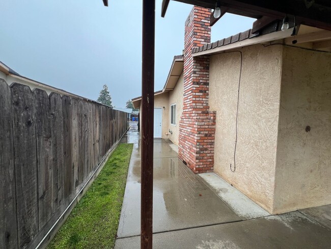 Building Photo - 3-bedroom single story located in Turlock!