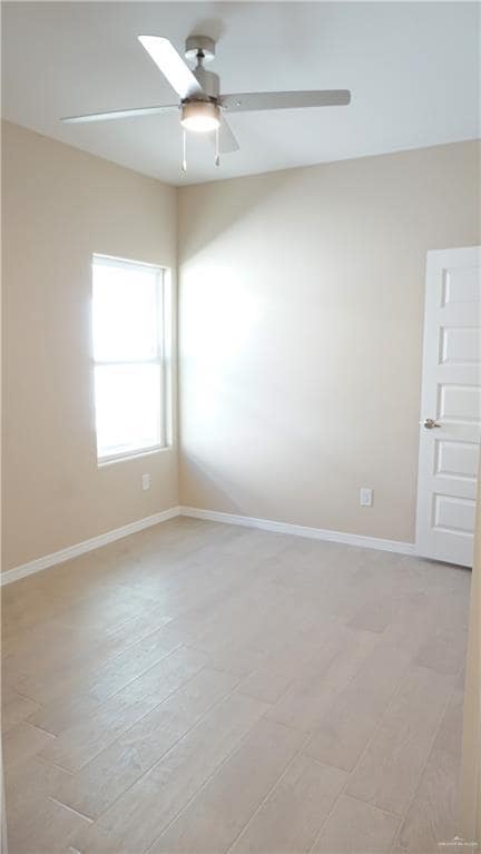 Building Photo - 30 W Kenwood St