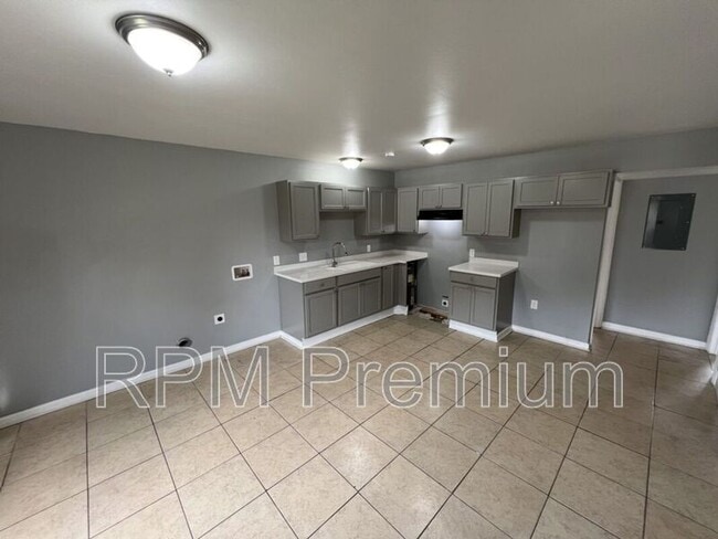 Building Photo - 5149 Baker Blvd