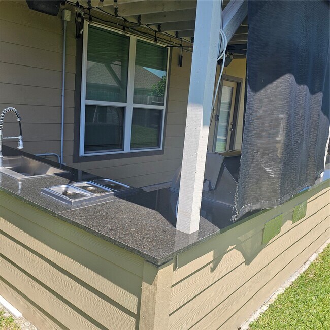 Building Photo - 11518 Harmony Summit Trce