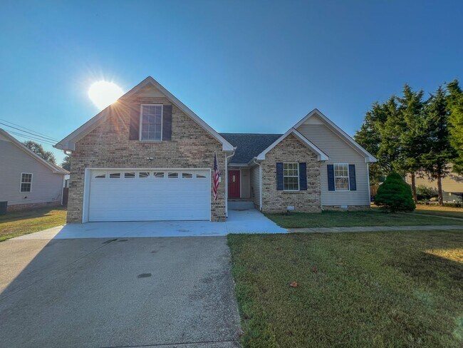 Primary Photo - Beautiful Single-Family Home! Bonus Room, ...