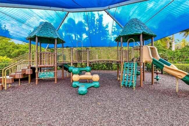 Building Photo - 8944 Little Falls Way