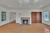 Building Photo - 1107 S Alfred St