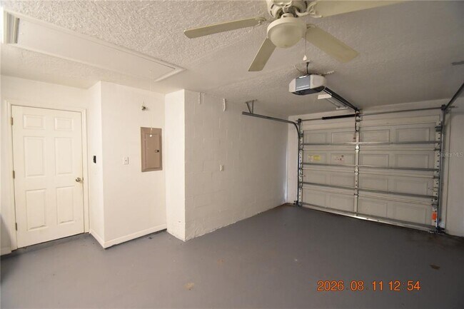 Building Photo - 7411 Canterbury St