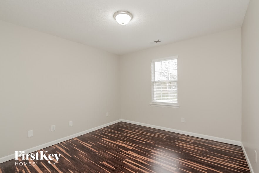 Building Photo - 6265 Goldenfield Dr