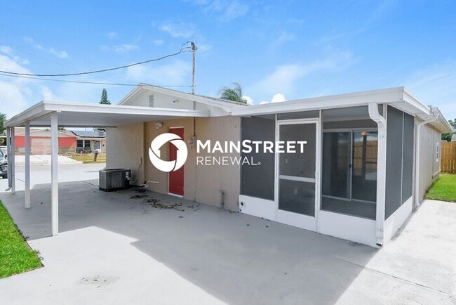 Building Photo - 4 Bedroom Pet-Friendly Home in HOLIDAY, FL...