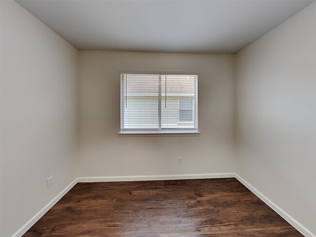 Building Photo - 22115 Guston Hall Ln