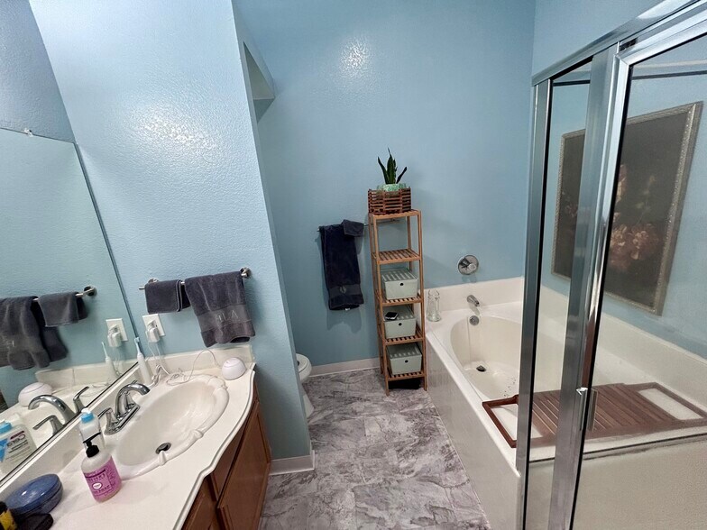 Mater Bath - 25510 Portola Loop