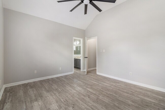 Building Photo - 9209 Acadia Pl