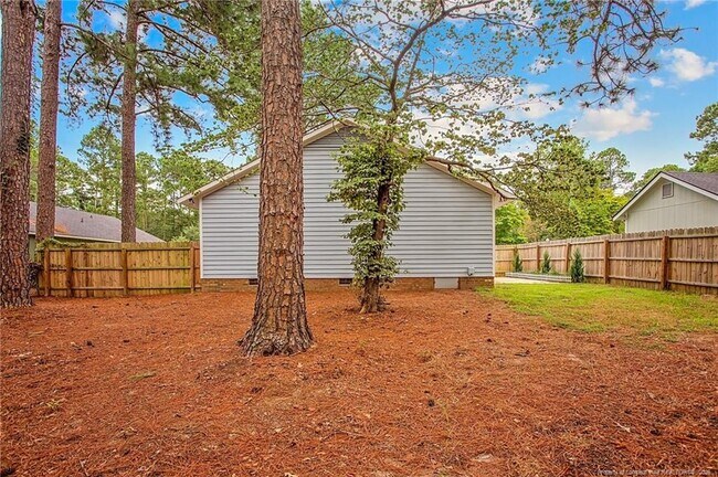 Building Photo - 4616 Pine Needle Ct