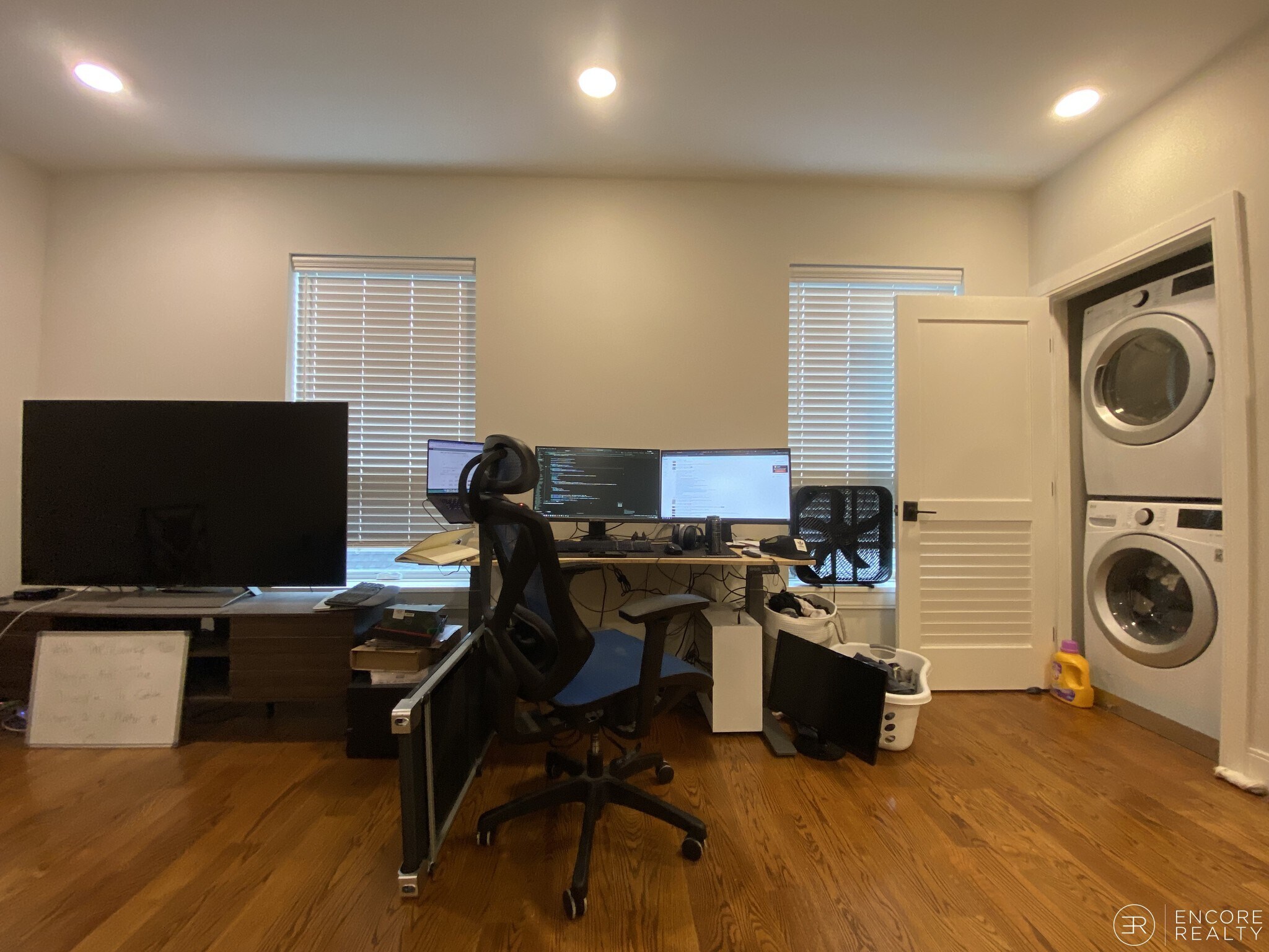 Building Photo - 1 Everett St