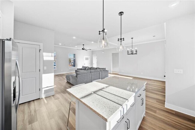 Building Photo - 3 Ceres Cir