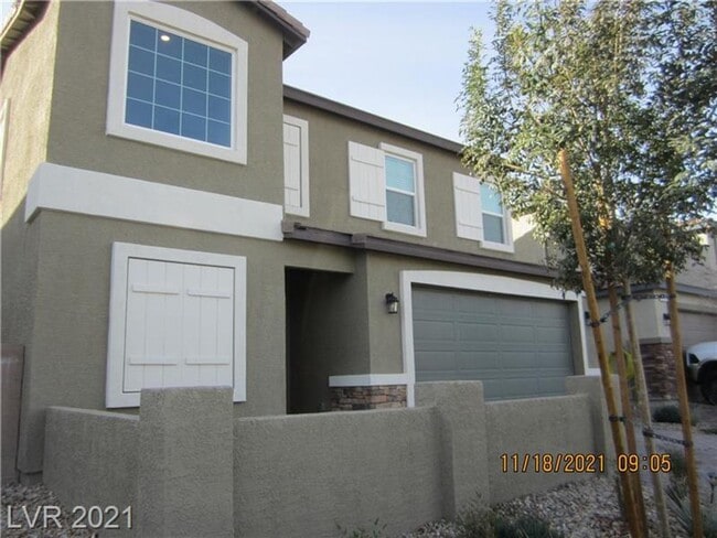 Building Photo - Beautiful 3 Bedrooms/3 Full baths, with bedroom downstairs