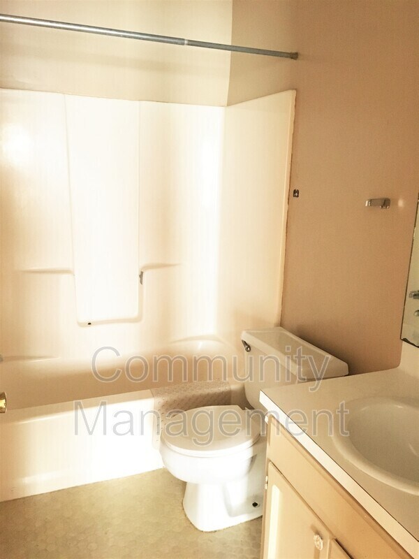 Building Photo - 7743 Bles Ave