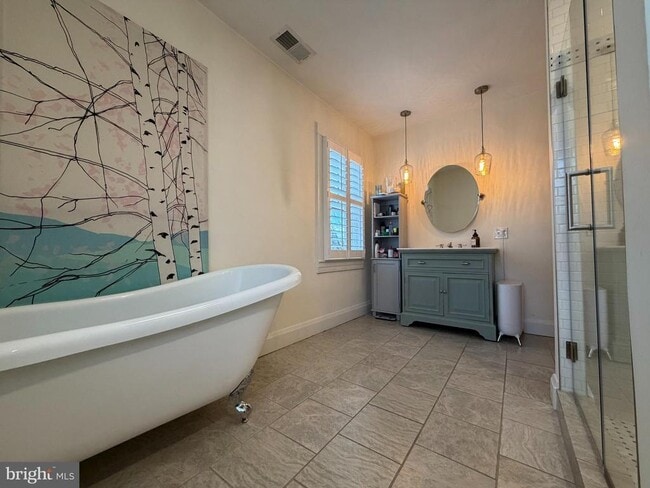 Building Photo - 4514 Arabia Ave