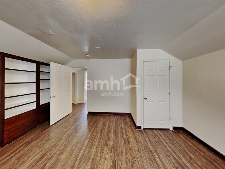 Building Photo - 7658 Snowy Owl Rd