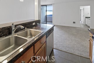 Building Photo - 10982 Roebling Ave