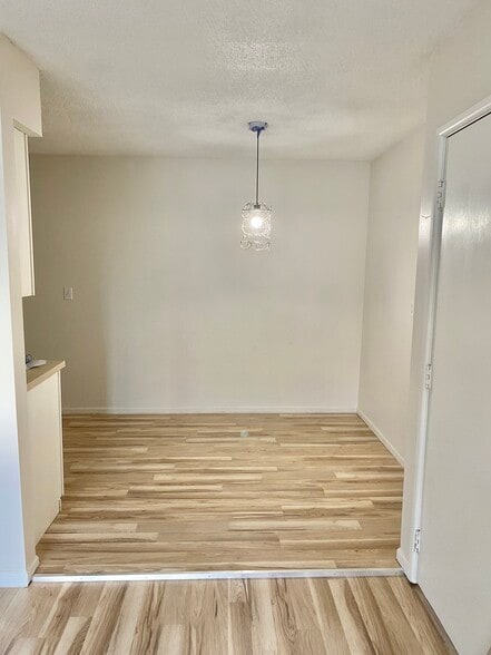 Building Photo - 2811 Pembroke Ln