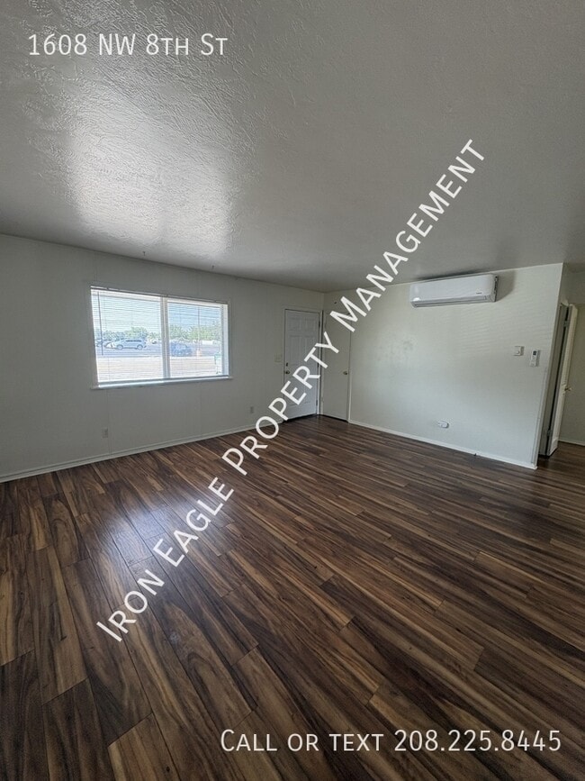 Building Photo - 1608 8th St NW