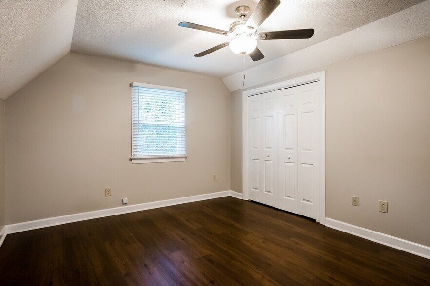 Building Photo - 1011 Mingo Pl