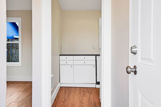 Building Photo - 19th - GPM351N-4