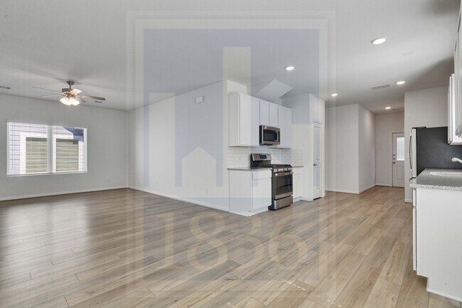 Building Photo - 117 Tokalaun Dr
