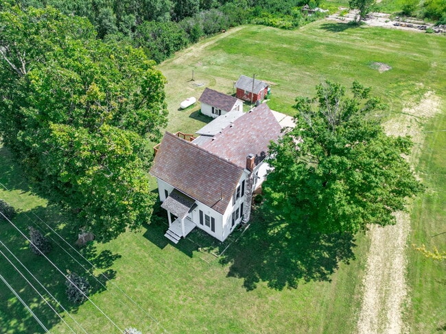 Building Photo - 7496 Wolf Rd
