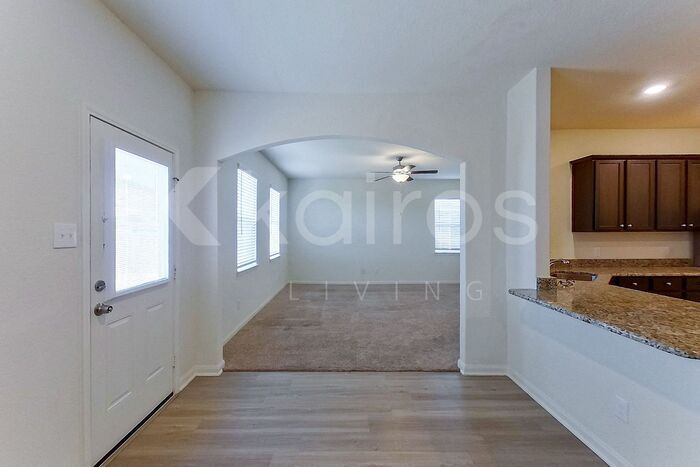 Building Photo - 5523 Littoral Rd