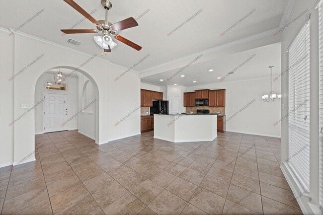 Building Photo - 516 Cross Dr.
