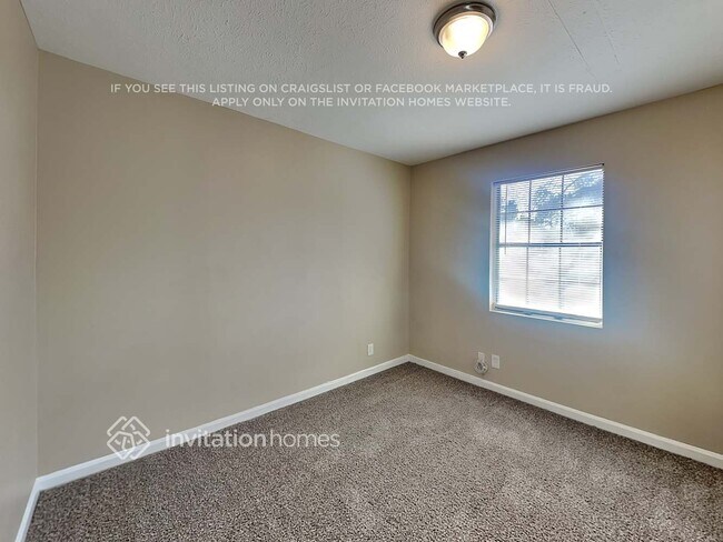 Building Photo - 812 Brighton Dr NW