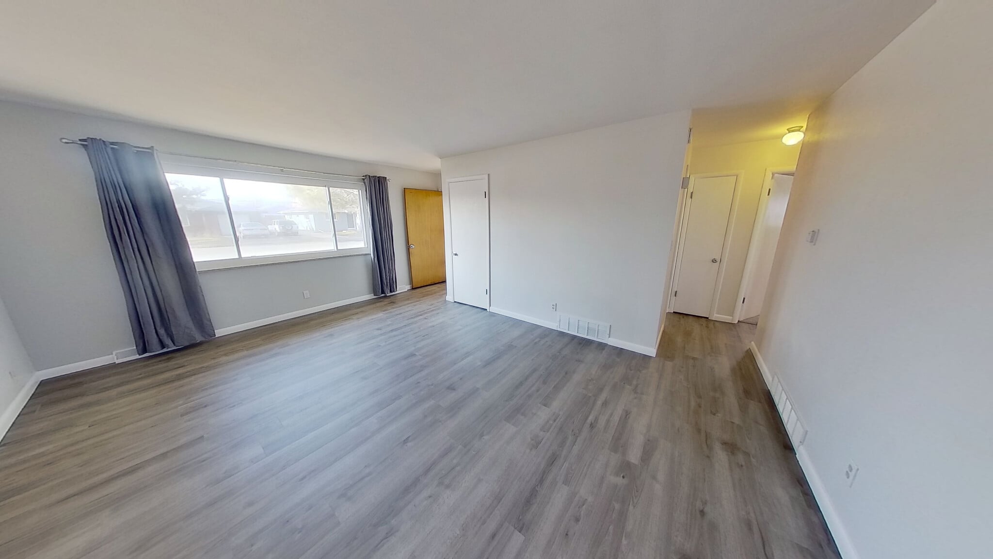 Building Photo - 4673 Holland St