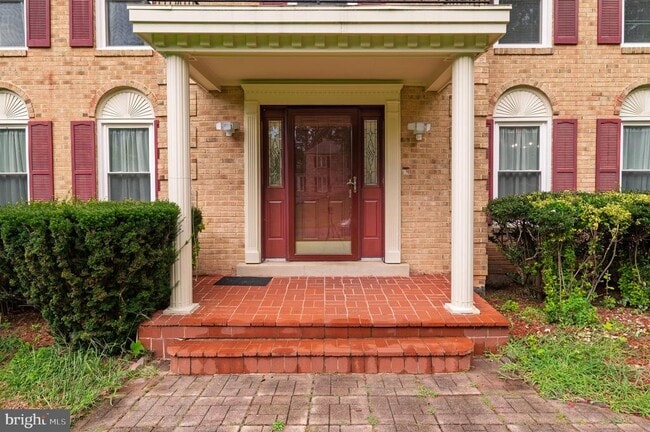 Building Photo - 14917 Brownstone Dr
