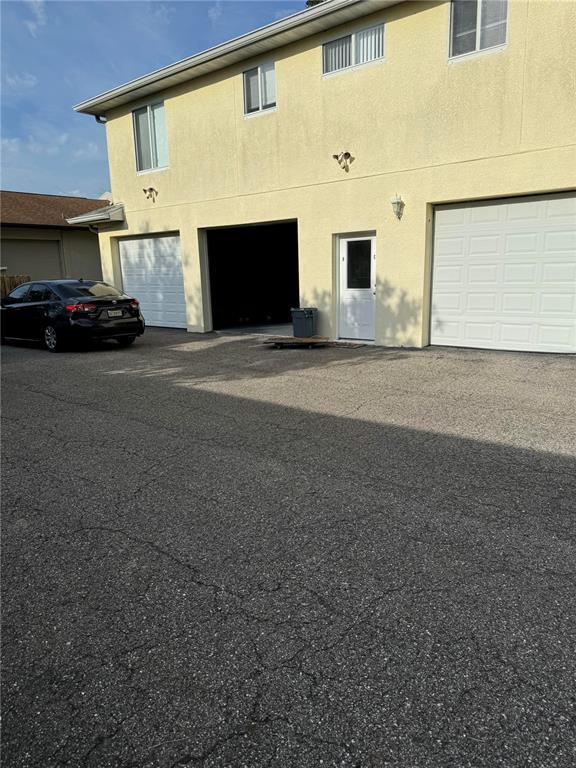 Building Photo - 3063 St Clair Ave