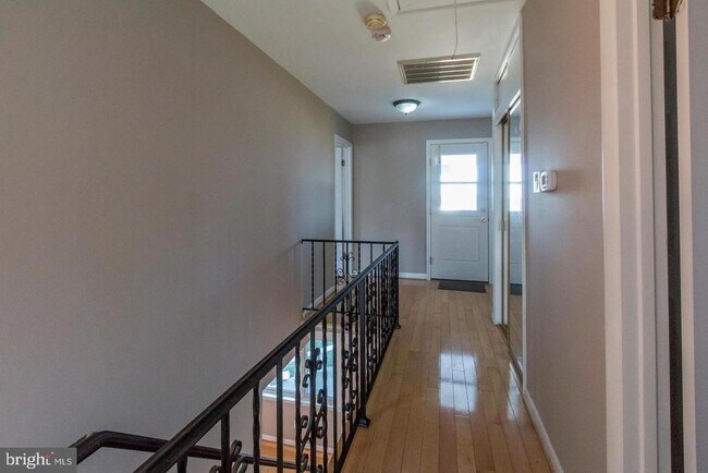 Building Photo - 40508 Waterview Dr