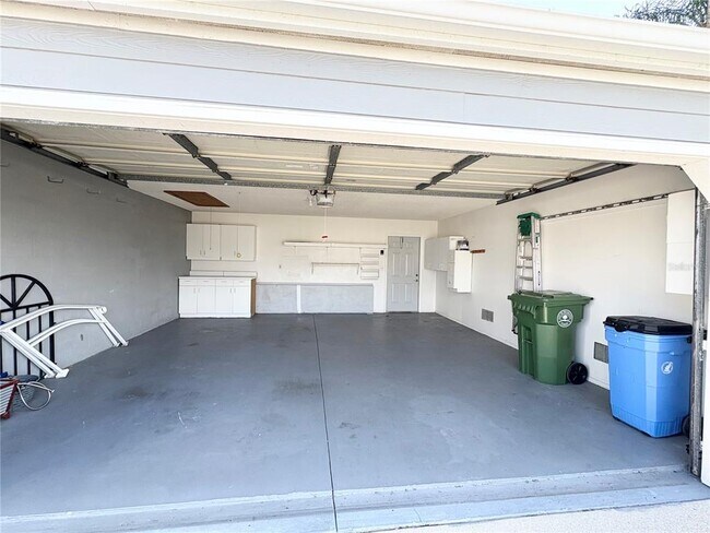 Building Photo - 1011 Pelican Ct