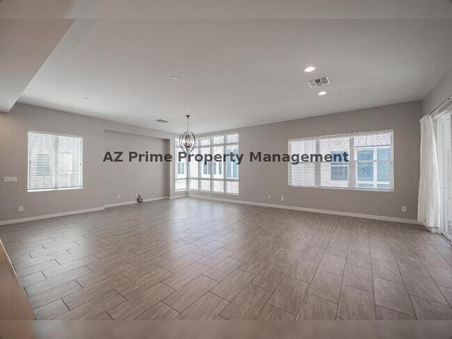 Building Photo - 9001 E San Victor Dr