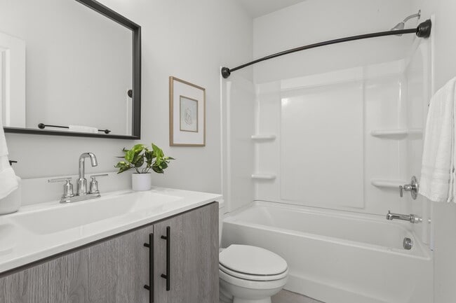 Building Photo - 718 Needletail Way